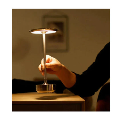 Lysende lampe-frisker opp rommet